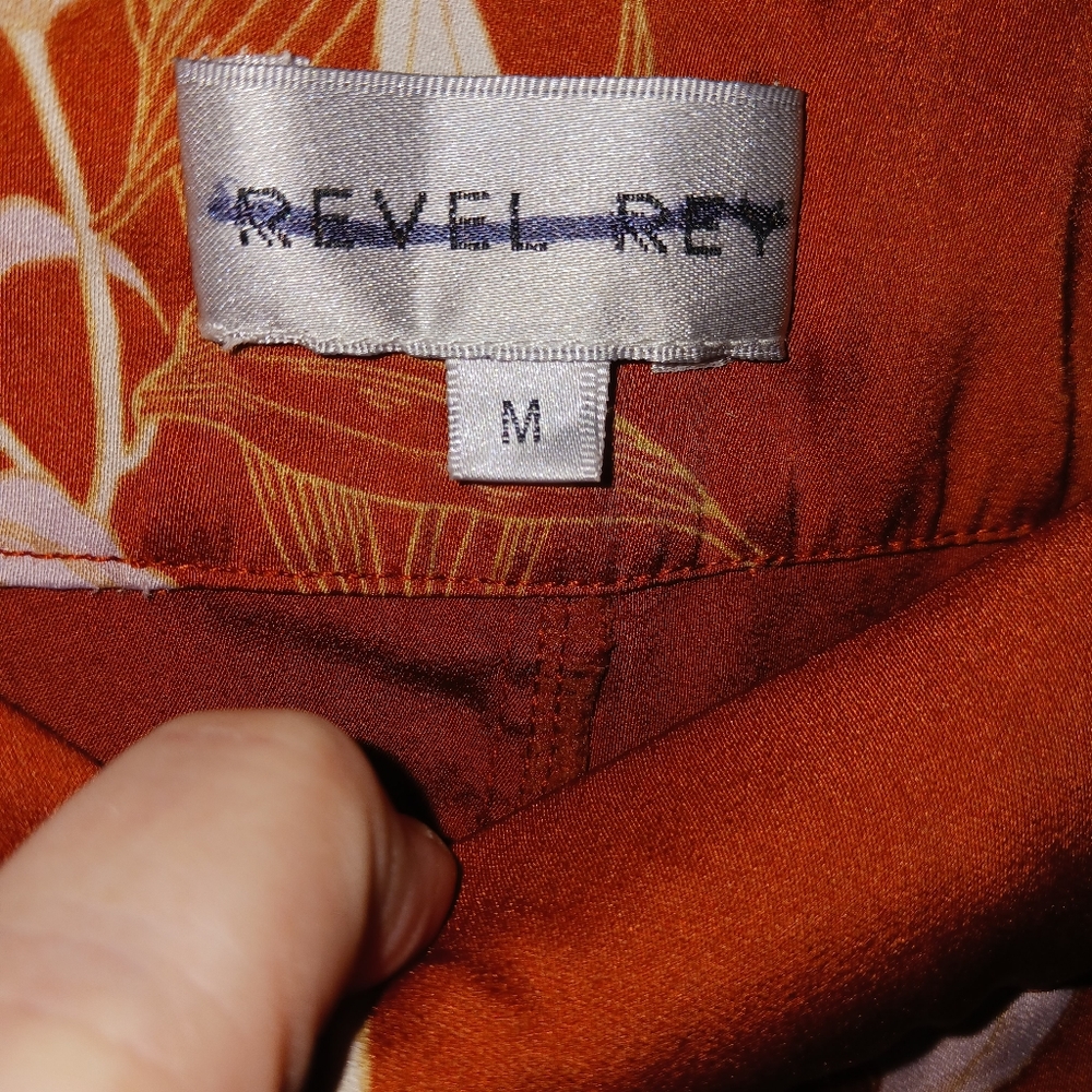 Lovely Slit Dress Trousers. - Picture 4 of 5